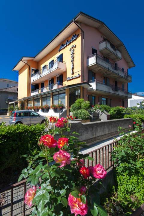 Hotel Mistrello Di Savoia Borgo Val di Taro Exterior photo
